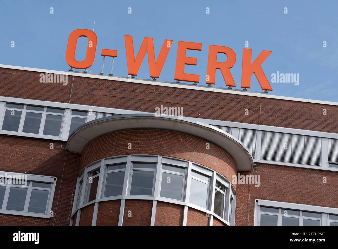 O-Werk. Auf dem stillgelegten Opel-Werk MARK 517 entsteht in einem innovativen Büroviertel der Zukunft neues Leben. Stockfoto