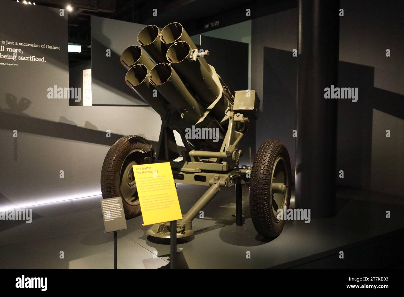 15cm Nebelwerfer 41 Raketenwerfer, der von Deutschen benutzt wurde, um alliierte Streitkräfte im Imperial war Museum in London zu bombardieren Stockfoto