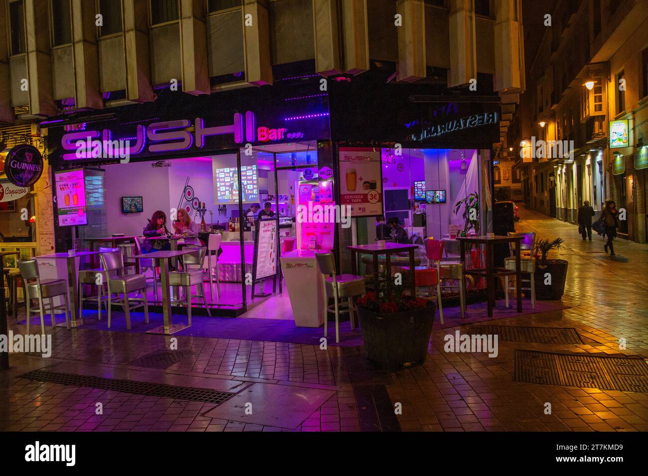 Eine Sushi-Bar in Malaga, Andalusien, Spanien Stockfoto