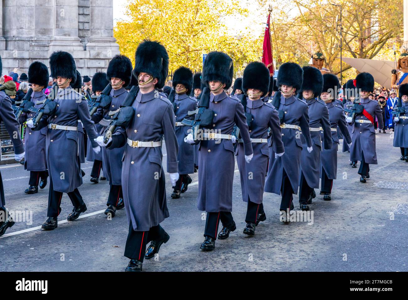 Eine Einheit der britischen Armee marschiert bei der Lord Mayor's Show in London, Großbritannien Stockfoto