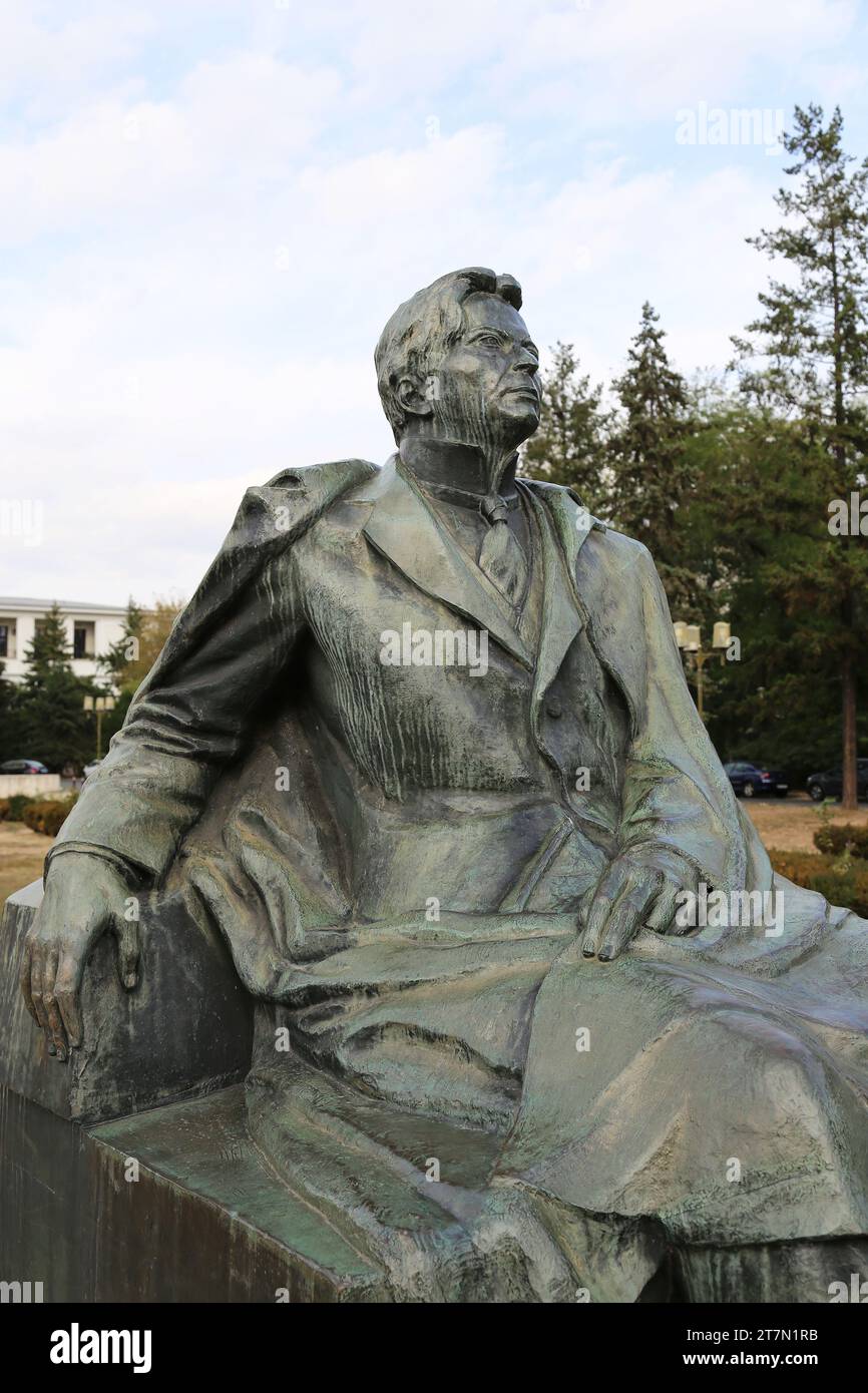 George Enescu (1881-1955) Statue, Bulevardul Mihail Kogălniceanu, Historisches Zentrum, Bukarest, Rumänien, Europa Stockfoto