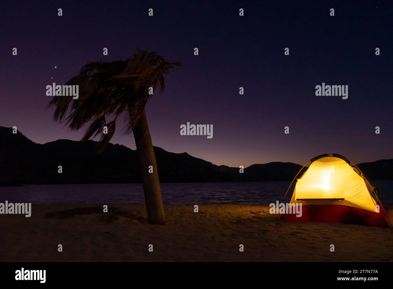 Camping auf Playa Requeson, Bahia Concepcion, Baja California Sur, Mexiko Stockfoto