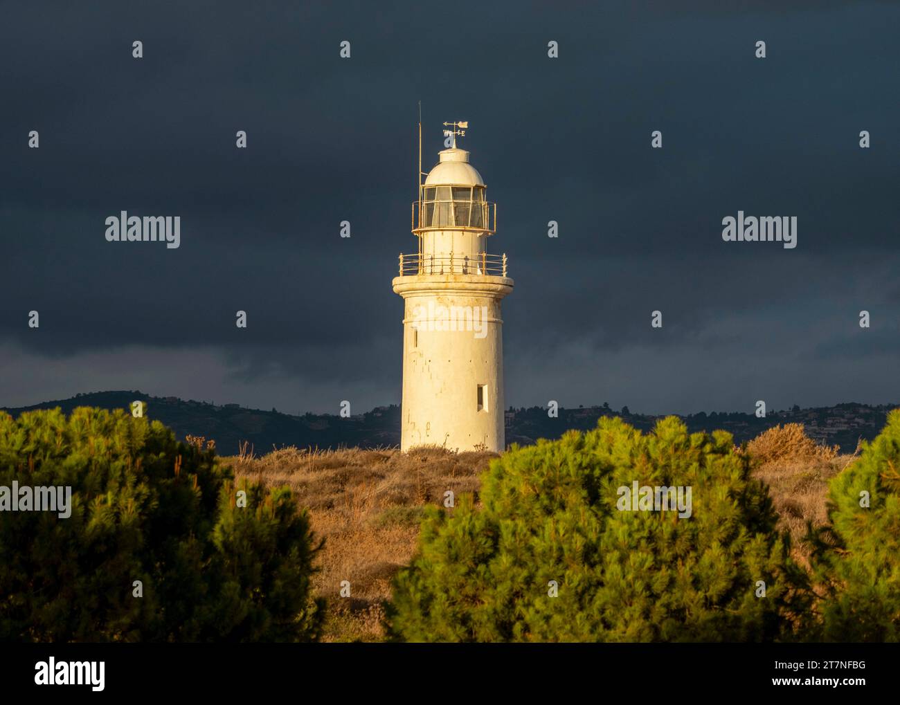 Der Leuchtturm von Paphos in der archäologischen Stätte von Paphos, Kato Paphos, Zypern. Stockfoto