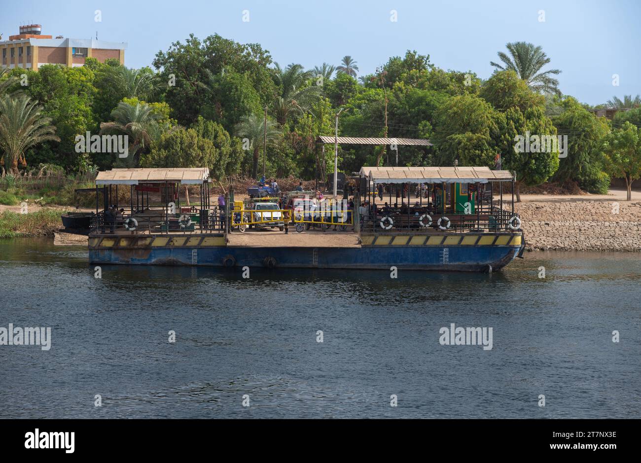 Nil-Fähre am Ostufer des Flusses Stockfoto