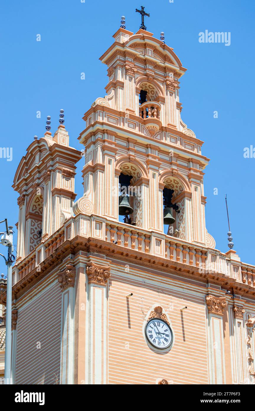 HUELVA, SPANIEN - 11. JUNI 2023: Heilige Kathedrale Kirche von La Merced in Huelva, Spanien am 11. Juni 2023 Stockfoto