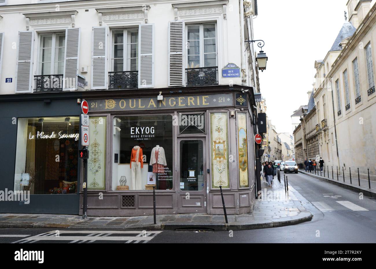 Ecke Rue de Sévigné und Rue des Francs Bourgeois im 3./4. Arrondissement in Paris, Frankreich. Stockfoto