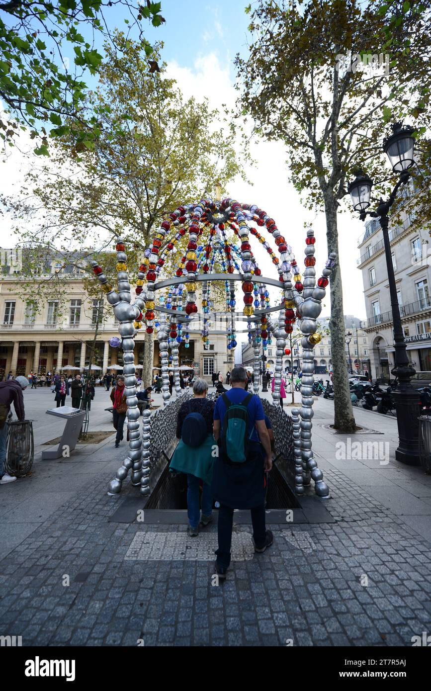 Palais Royal - U-Bahn-Station Musée du Louvre in Paris, Frankreich. Stockfoto