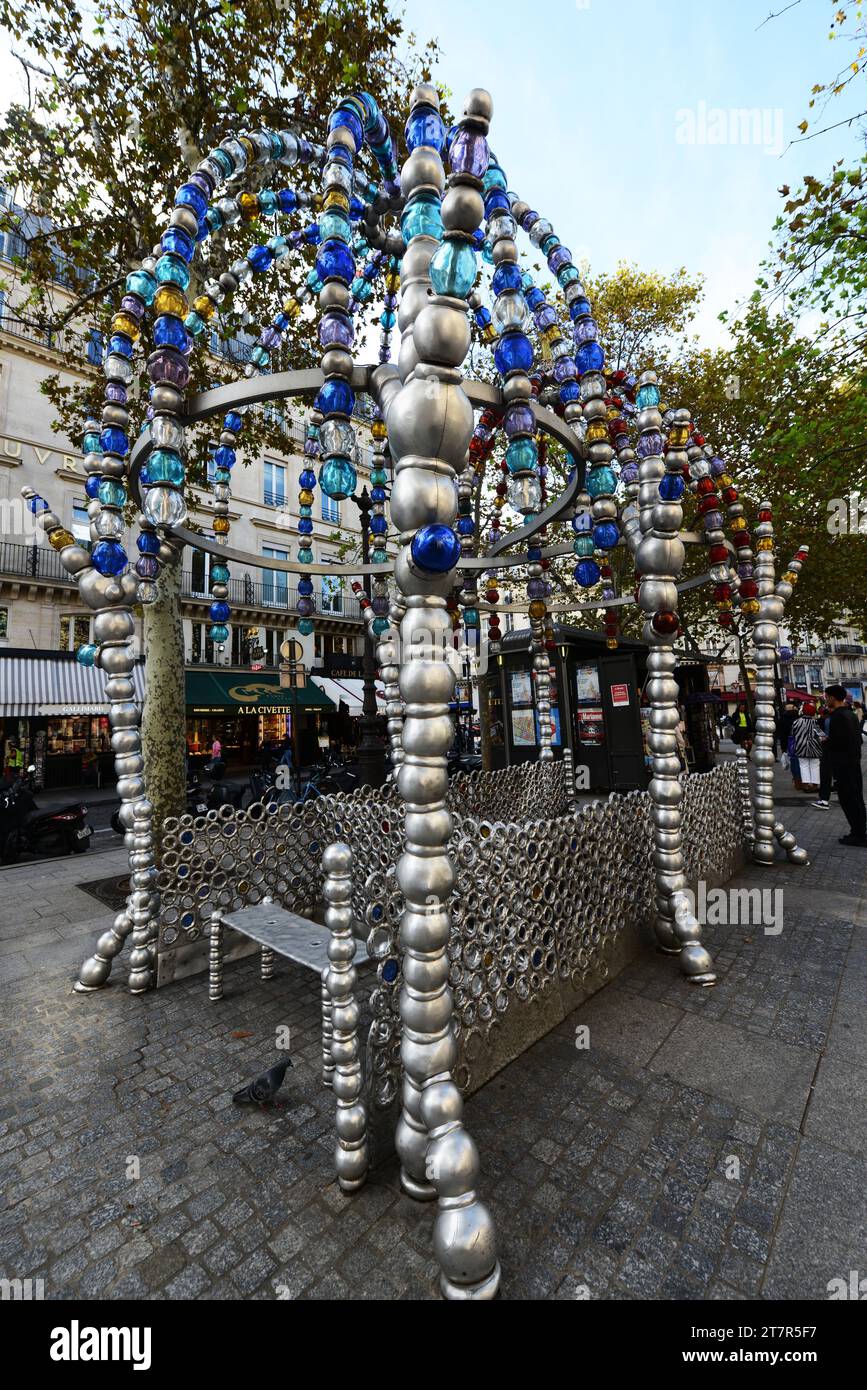 Palais Royal - U-Bahn-Station Musée du Louvre in Paris, Frankreich. Stockfoto