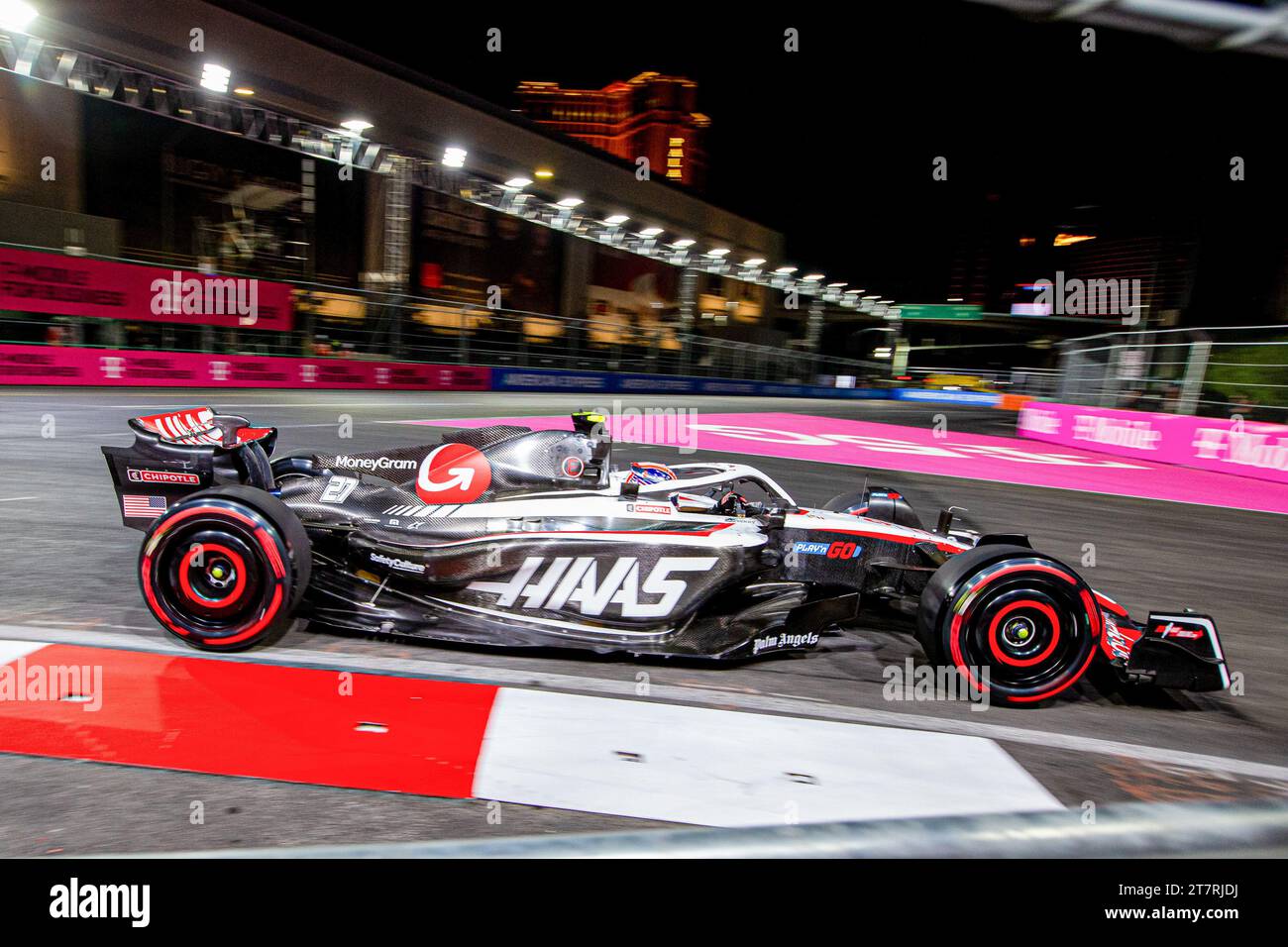 Las Vegas, Nevada, USA. November 2023. Nico Hulkenberg (DE) Haas F1 Team. Während der FORMEL 1 HEINEKEN SILVER LAS VEGAS GRAND PRIX 2023 - 17. Bis 19. November 2023 Las Vega, Nevada, USA (Bild: © Alessio de Marco/ZUMA Press Wire) NUR ZUR REDAKTIONELLEN VERWENDUNG! Nicht für kommerzielle ZWECKE! Stockfoto