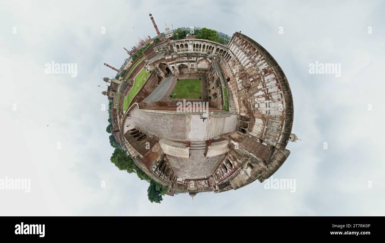 Das Lahore Fort, Lahore Pakistan, das von den Mogul-Kaisern Lahore Fort erbaut wurde, ist ein klassisches Beispiel für Mogul- und islamische Architektur. Stockfoto