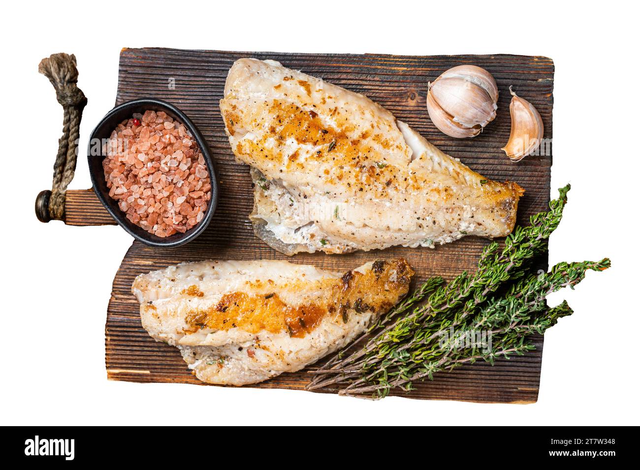 Geröstetes Meerbarschfilet, Rotbarsch auf Holzbrett. Isolierter, weißer Hintergrund Stockfoto