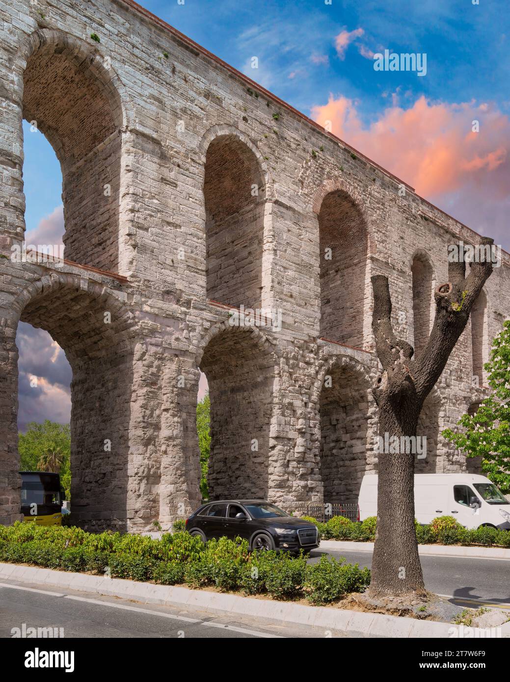 Valens Aquädukt ein römisches Aquädukt, das das wichtigste Wasserversorgungssystem der oströmischen Hauptstadt Konstantinopel, Istanbul, Türkei, war Stockfoto