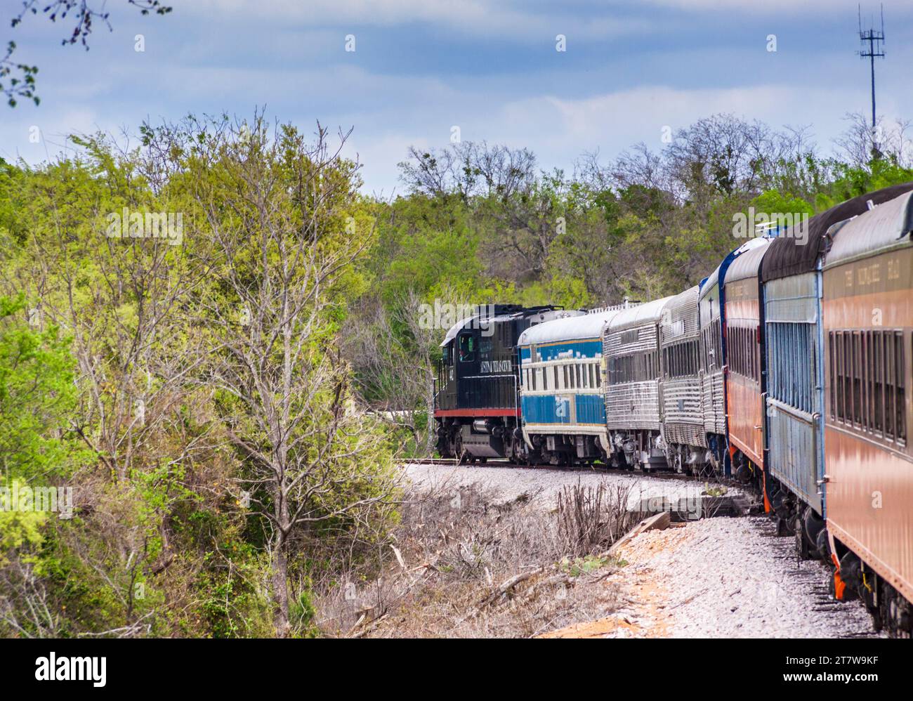 Hill Country Flyer Vintage Touristenzug, betrieben von der Austin Steam Train Association zwischen Cedar Park, Texas, und Burnet, Texas. Stockfoto