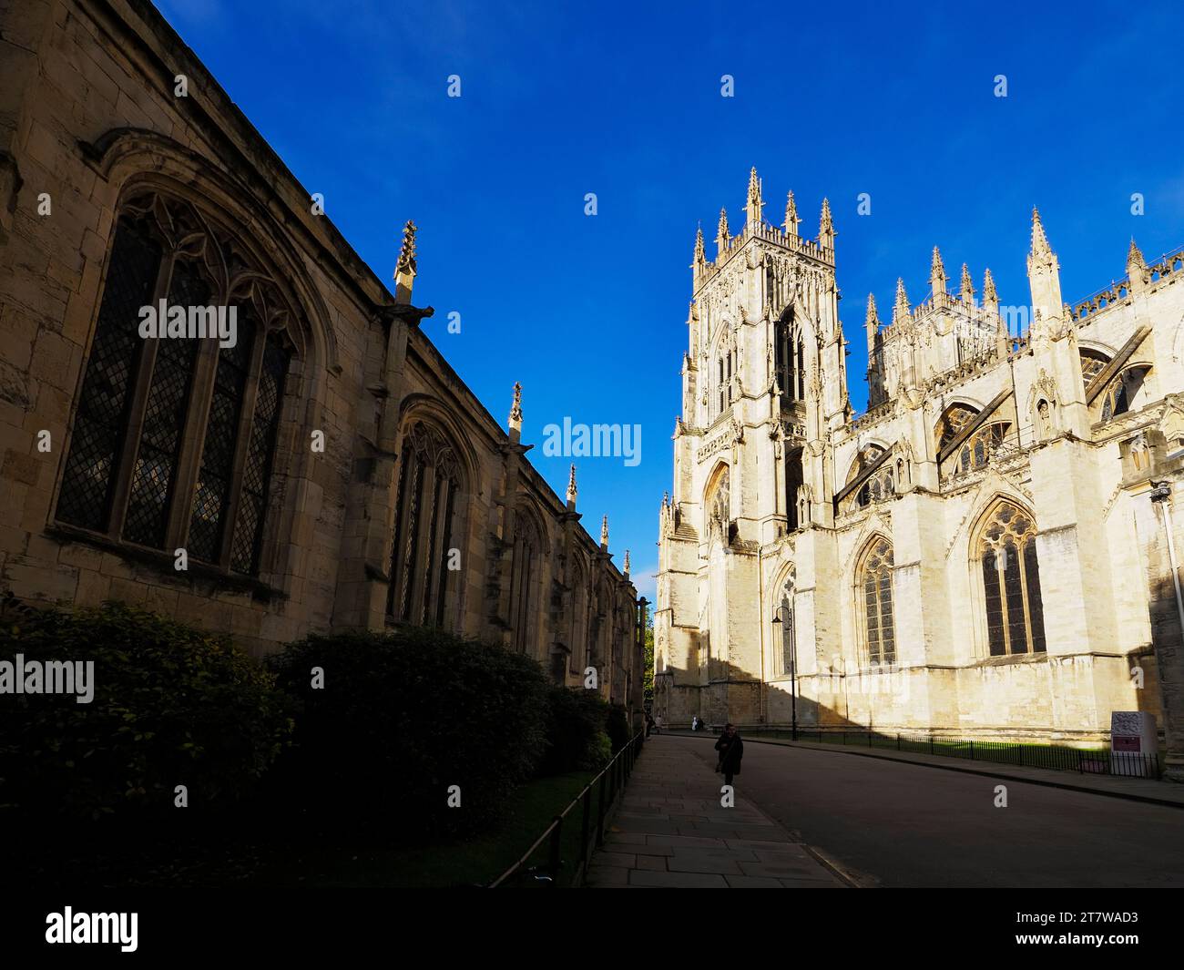 York Minster aus der Kirche St. Michael le Belfrey in Minster Yard City in York Yorkshire England Stockfoto