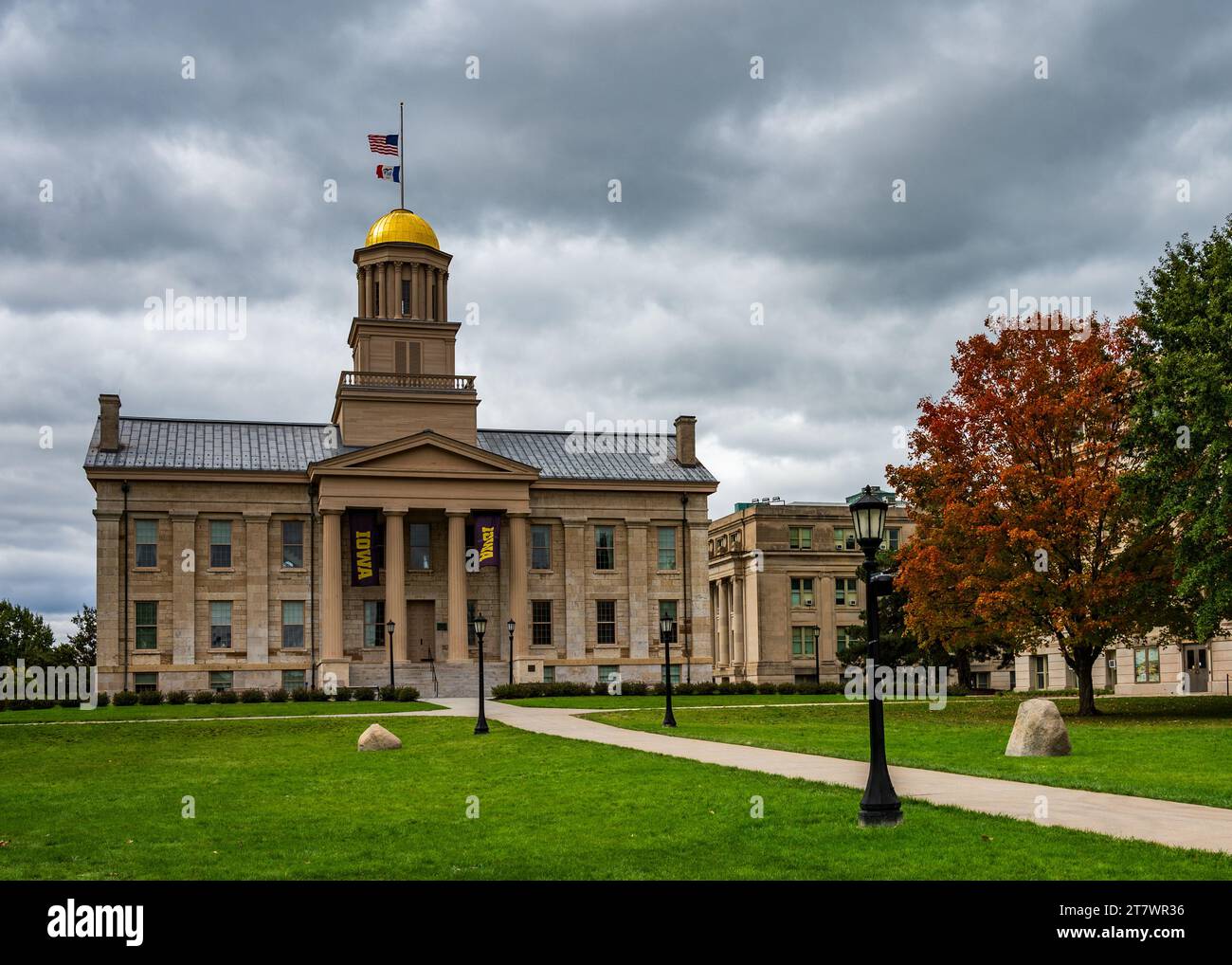Old Iowa State Capitol mit Goldkuppel in Iowa City Stockfoto