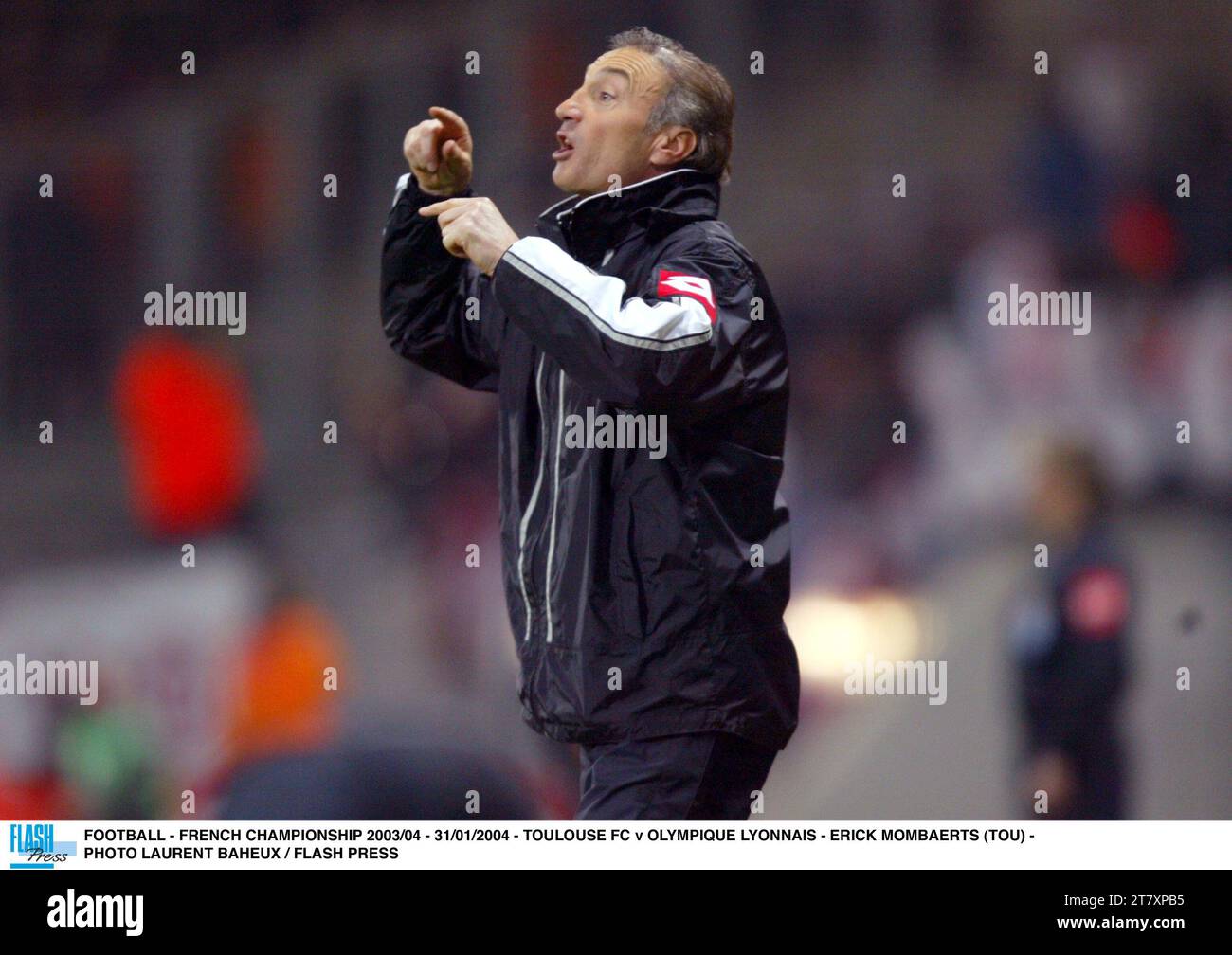 FUSSBALL - FRANZÖSISCHE MEISTERSCHAFT 2003/04 - 31/01/2004 - TOULOUSE FC GEGEN OLYMPIQUE LYONNAIS - ERICK MOMBAERTS (TOU) - FOTO LAURENT BAHEUX / FLASH PRESS Stockfoto