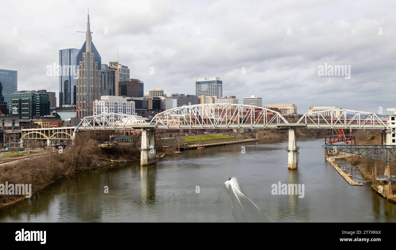 Skyline, Cumberland River, Nashville, Tennessee, Vereinigte Staaten von Amerika, Nordamerika Stockfoto