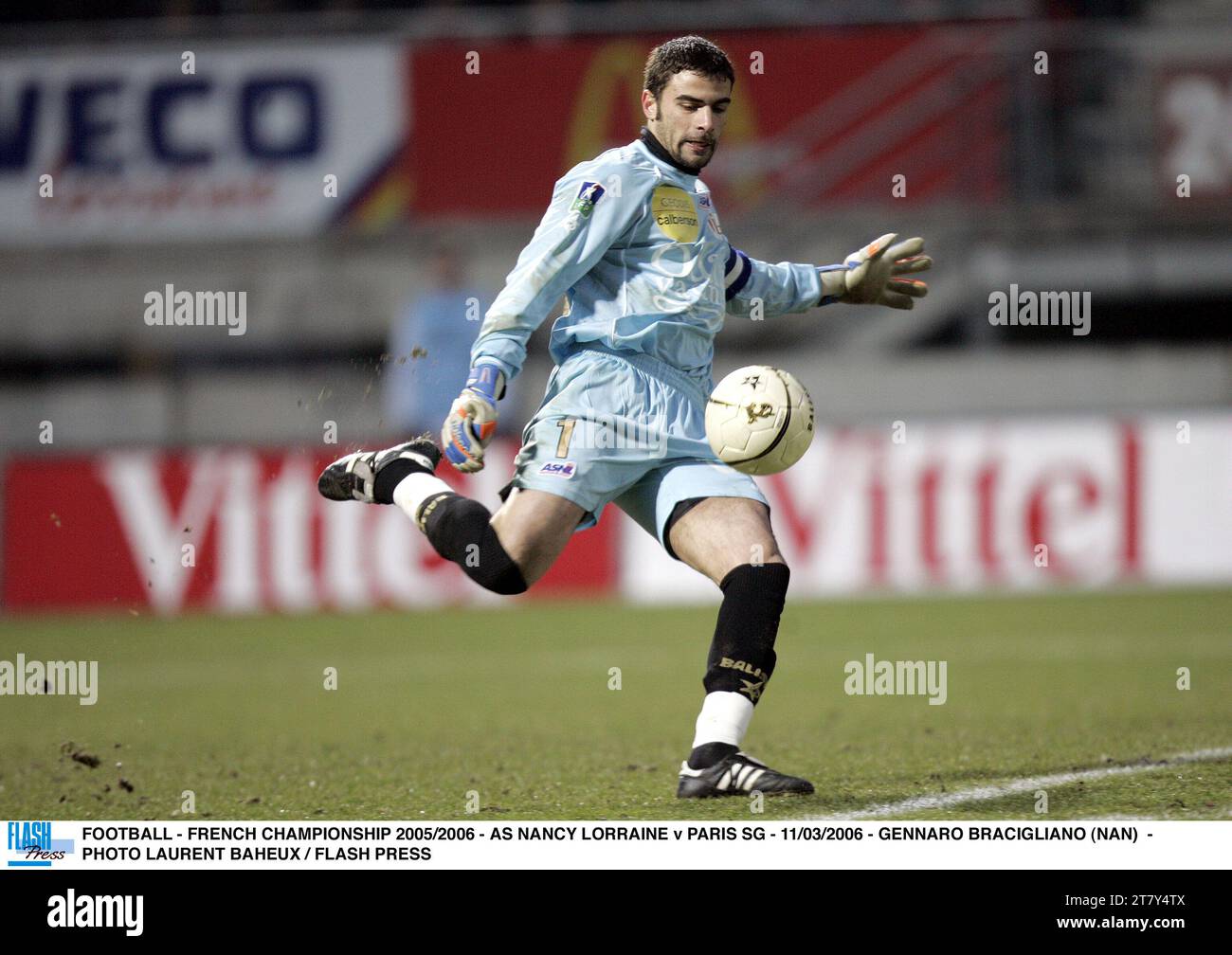 FUSSBALL - FRANZÖSISCHE MEISTERSCHAFT 2005/2006 - AS NANCY LORRAINE / PARIS SG - 11/03/2006 - GENNARO BRACIGLIANO (NAN) - FOTO LAURENT BAHEUX / FLASH PRESS Stockfoto