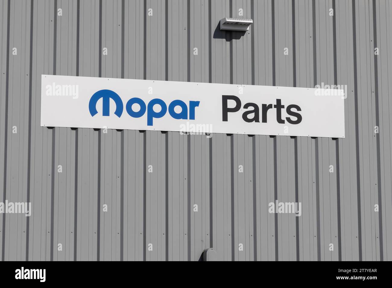 Mopar Parts - Block Logo - 100% Cotton T-Shirt