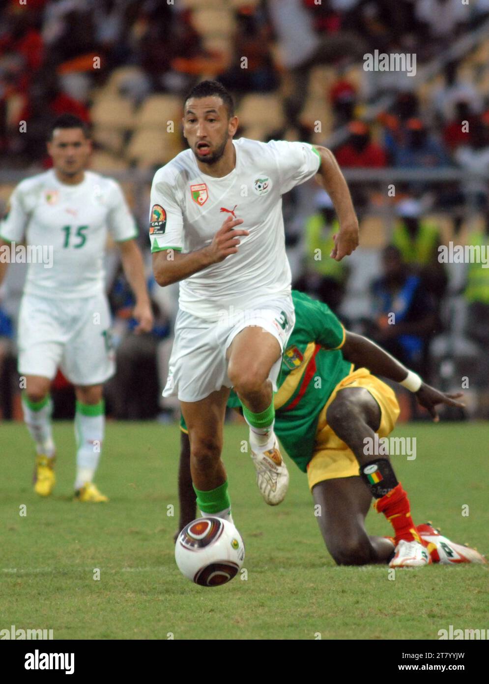 FUSSBALL - AFRIKANISCHE NATIONENMEISTERSCHAFT 2010 - GRUPPE A - ALGERIEN/MALI - 14/01/2010 - FOTO MOHAMED KADRI/DPPI - NADIR BELHADJ (ALG) Stockfoto