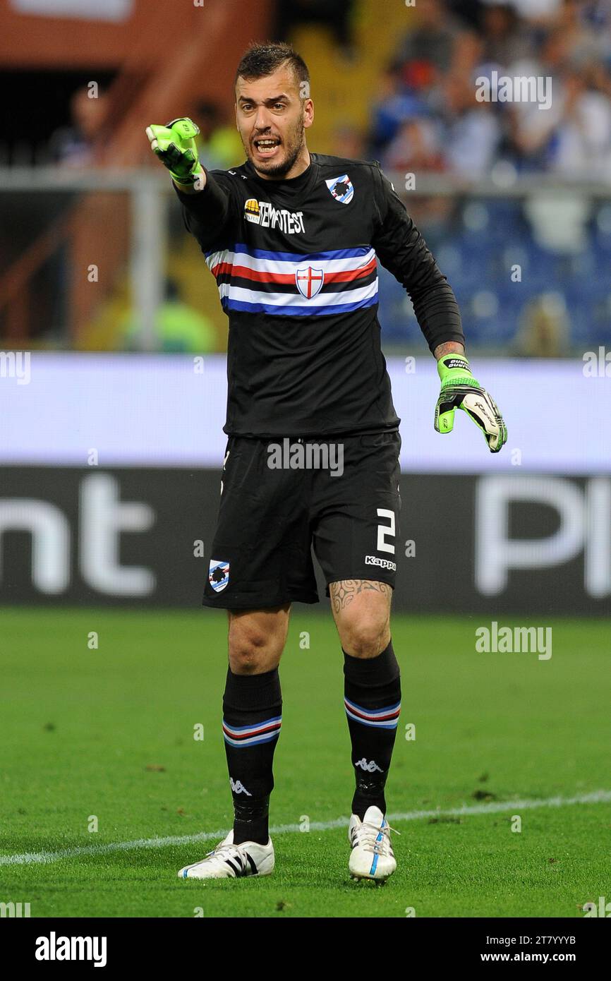 Emiliano Viviano Torhüter der UC Sampdoria reagierte am 16. Mai 2015 im Luigi Ferraris Stadion in Genua, Italien, während des italienischen Meisterschaftsspiels Serie A zwischen UC Sampdoria und SS Lazio. Foto Massimo Cebrelli / DPPI Stockfoto