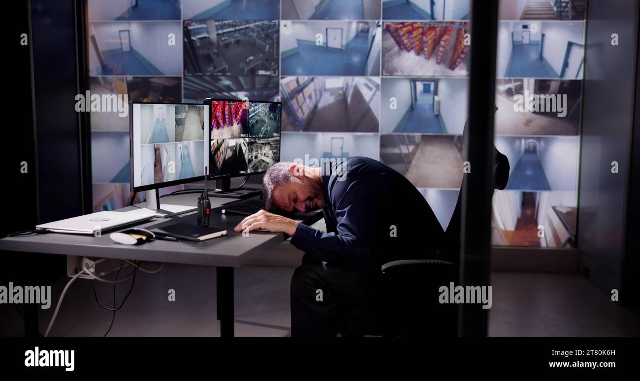 Überwachungsgerät überwacht das CCTV-System auf dem Computermonitor Stockfoto