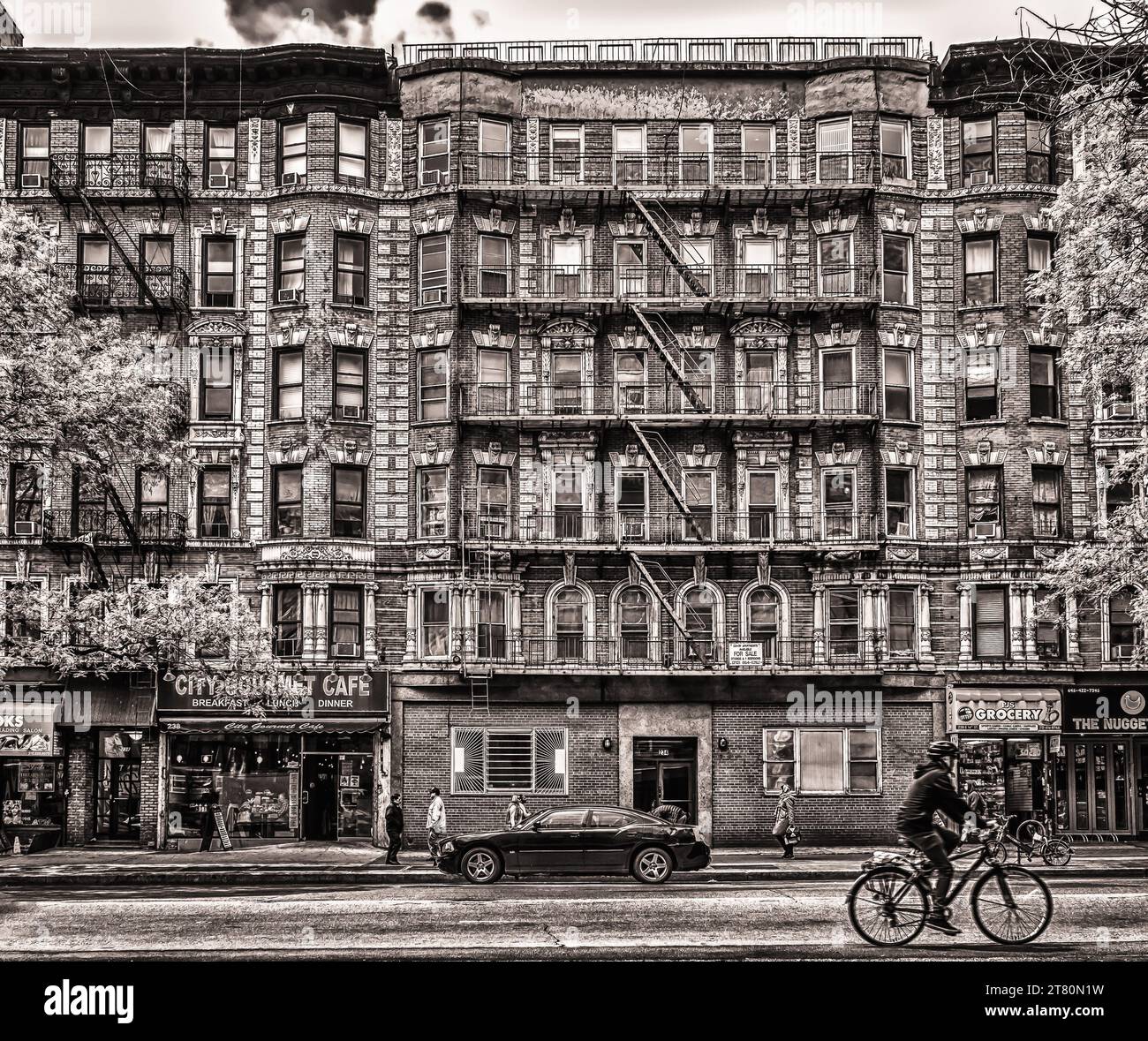 New York City, USA, 14. Mai 2018, urbane Szene in der 14. Straße, East Village, Manhattan Stockfoto