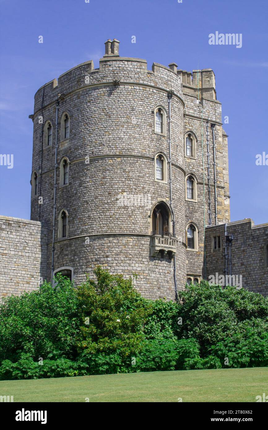 15. Juni 2023 der SalisburyTower befindet sich an der Südwestecke der alten königlichen Residenz von Windsor Castle in der Stadt Windsor in Berkshire eng Stockfoto