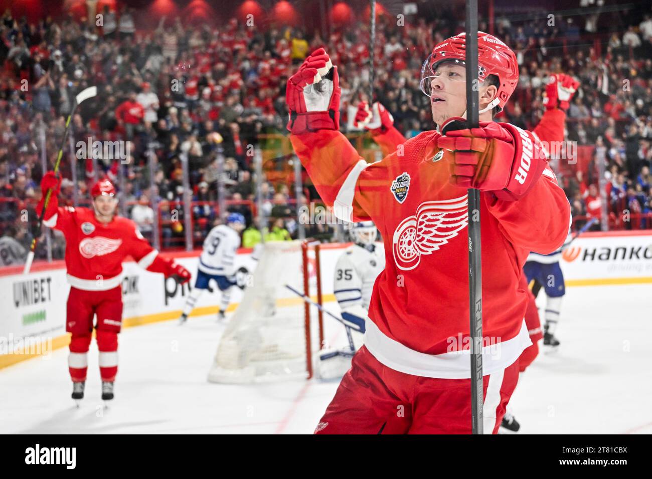Detroits Lucas Raymond feiert beim Eishockeyspiel der NHL Global Series