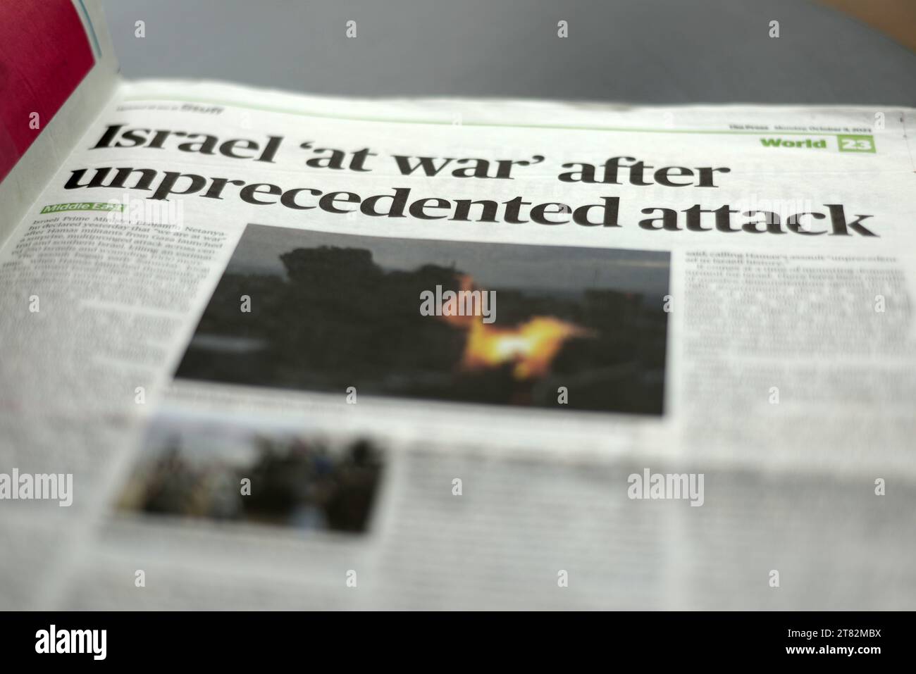 Christchurch, Neuseeland, 9. Oktober 2023: Schlagzeilen in der Presse für den Angriff am 7. Oktober in Israel: Israel im Krieg nach einem unvorhergesehenen Angriff Stockfoto