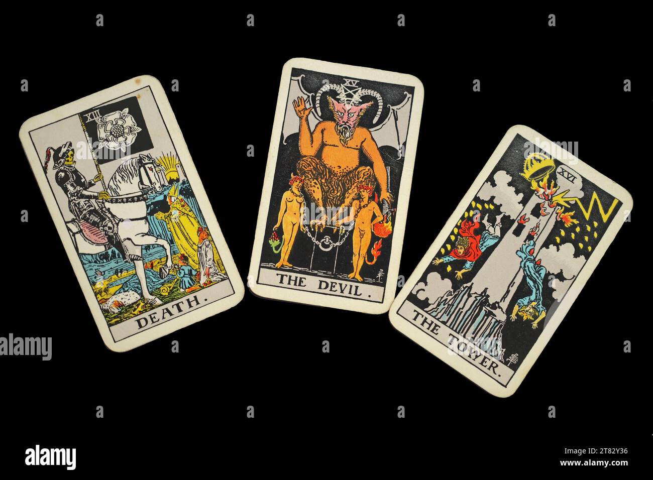 Der Tod, der Teufel und der Turm. Drei Reiter-Waite-Tarotkarten aus der Major Arcana Stockfoto