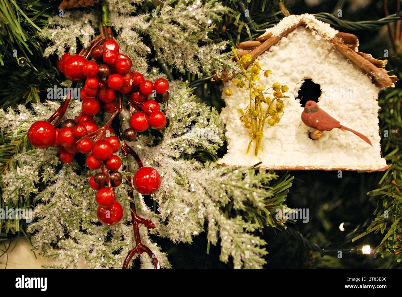 Weihnachtsdekoration Hintergrund. Retro-Filtereffekt. Stockfoto