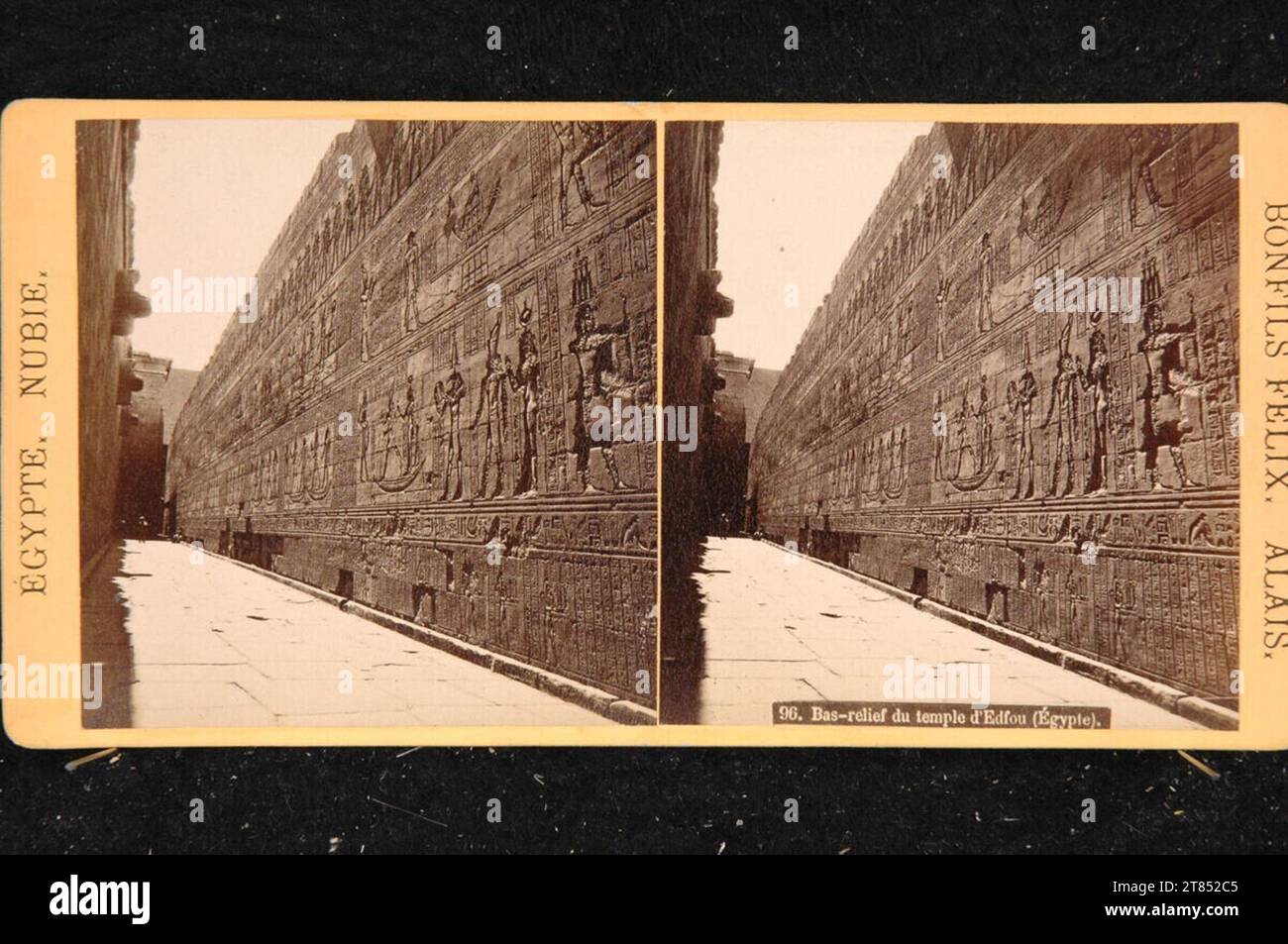 Félix Bonfils Bas Relief des EDFOU-Tempels. Albuminpapier, auf der Box / Stereoformat ca. 1867-1878 , 1867/1878 Stockfoto