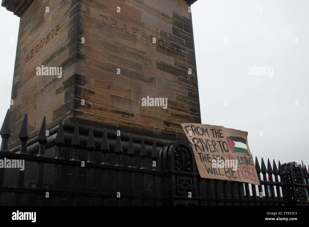 Glasgow, Großbritannien. November 2023. Tausende palästinensischer Demonstranten marschieren im Rahmen der anhaltenden Forderungen nach einem Waffenstillstand durch das Stadtzentrum von Glasgow. Quelle: Fionnuala Carter/Alamy Live News Stockfoto