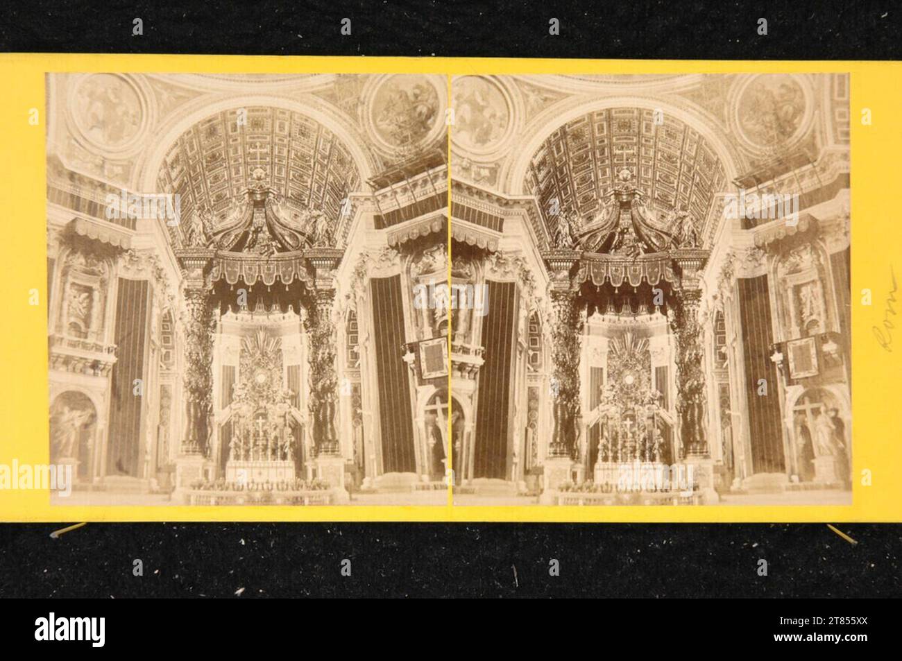 Anonym Rom, unter der Kuppel von St. Petersdom mit Blick auf das Baldachin und die Cathedra Petri. Albuminpapier, auf der Box / Stereoformat um 1865 Stockfoto