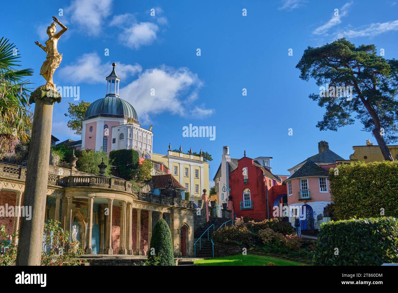 Die Bristol Colonnade und das Pantheon in Portmeirion, Gwynedd, Wales Stockfoto