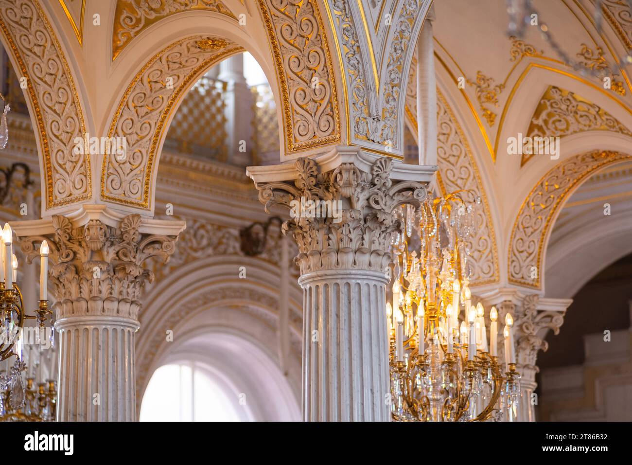Sankt Petersburg, Russland - 03. August 2023: Innenelemente des Pavillonsaals in der kleinen Eremitage Stockfoto
