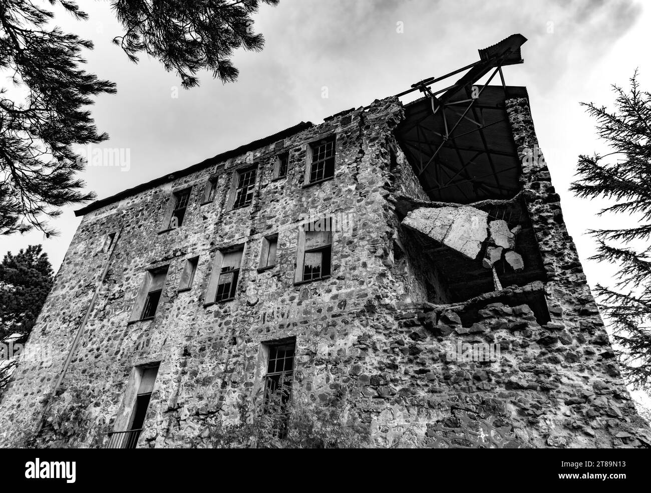 Das Gebäude des verlassenen Hotels 'Berengaria'. Troodos. (Zypern) Stockfoto