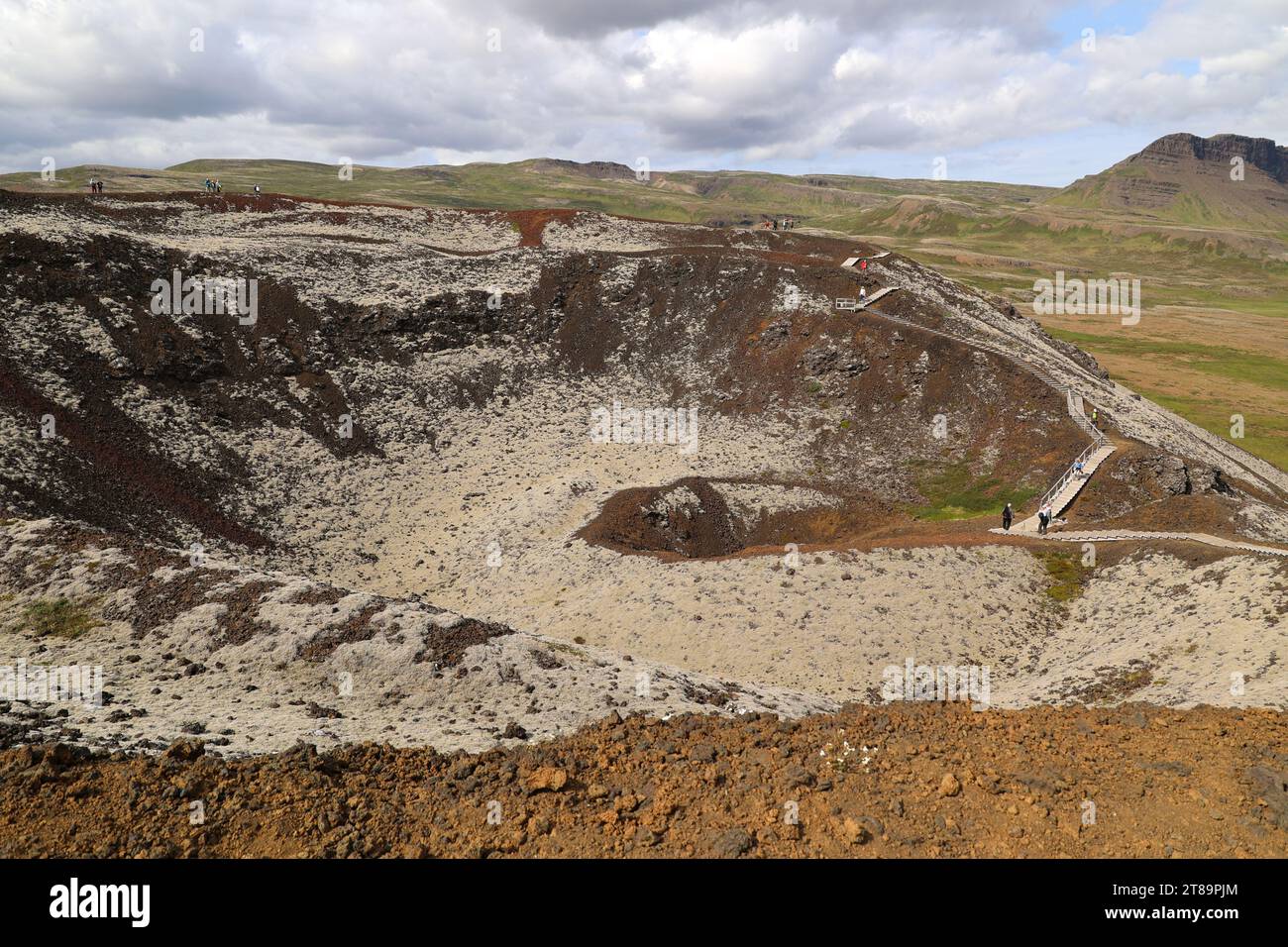 Der erloschene Vulkankrater Grabrok-Island Stockfoto