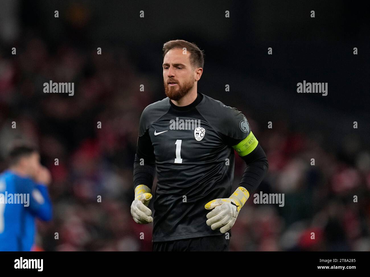 Parken, Kopenhagen, Dänemark. November 2023. Jan Oblak (Slowenien) sieht beim Qualifikationsspiel der Gruppe H EURO 2024 in Parken, Kopenhagen, Dänemark gegen Slowenien. Ulrik Pedersen/CSM/Alamy Live News Stockfoto