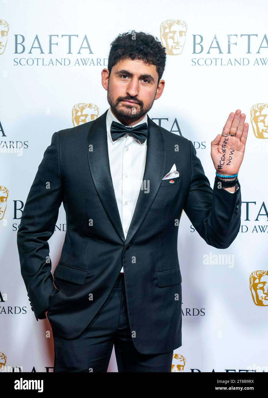 Amir El-Masry auf dem roten Teppich bei der BAFTA Scotland Award Zeremonie im Doubletree vom Hilton Glasgow Central. Bilddatum: Sonntag, 19. November 2023. Stockfoto