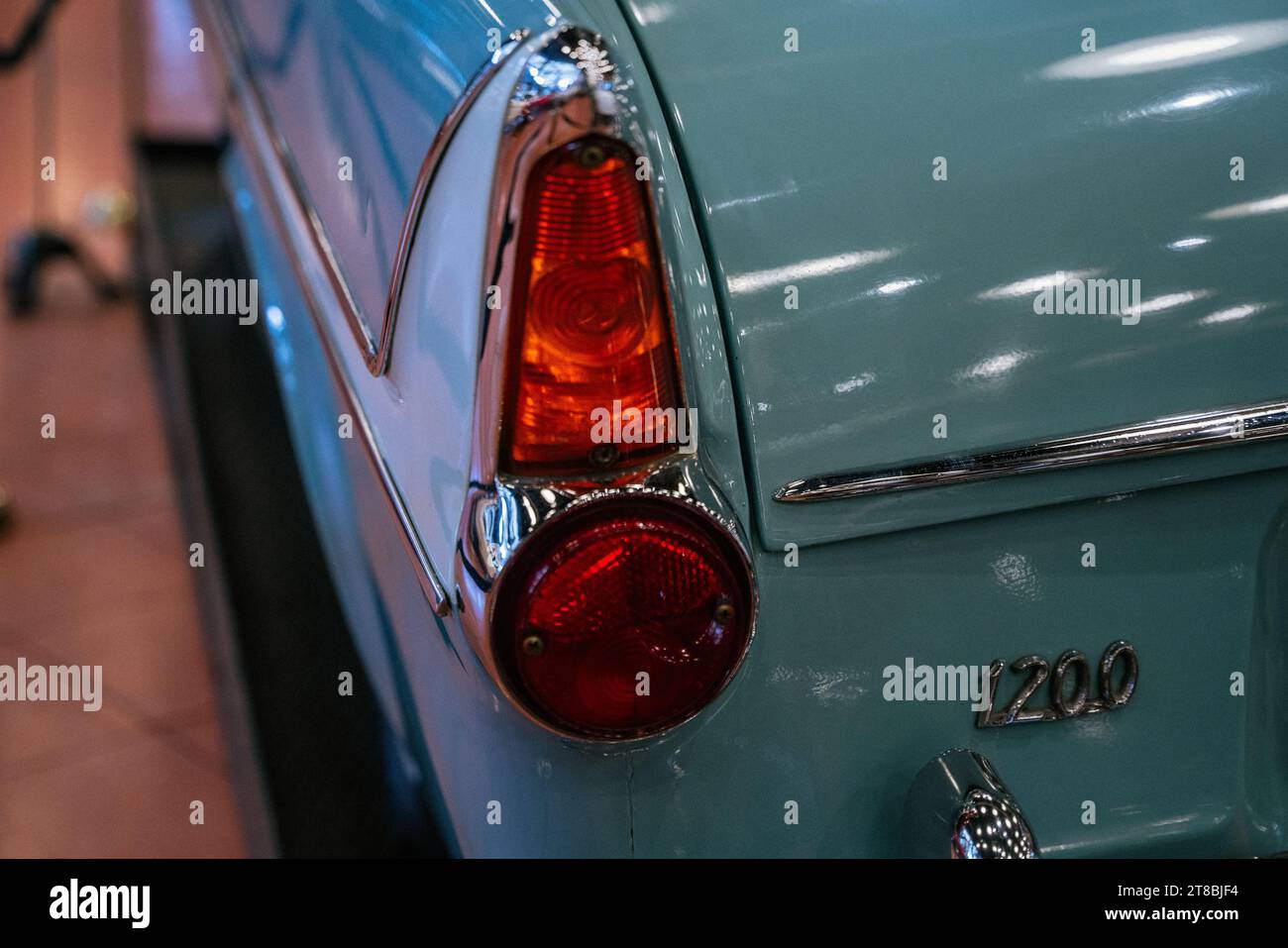 ISTANBUL, TÜRKEI - 21. JULI 2023 1966 England Ford Anglia Super. Hochwertige Fotos Stockfoto