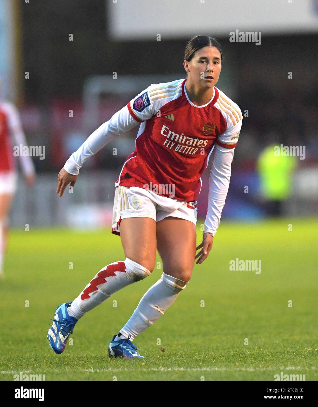Crawley UK 19. November 2023 - Kyra Cooney-Cross von Arsenal während des Barclays Women's Super League Fußballspiels zwischen Brighton & Hove Albion und Arsenal im Broadfield Stadium in Crawley : Credit Simon Dack /TPI/ Alamy Live News Stockfoto