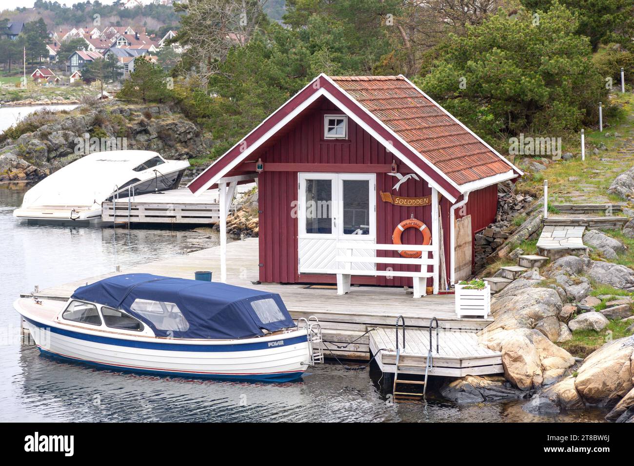Sommerhaus auf den abgelegenen Inseln, Kristiansand (Christiansand), Agder County, Norwegen Stockfoto