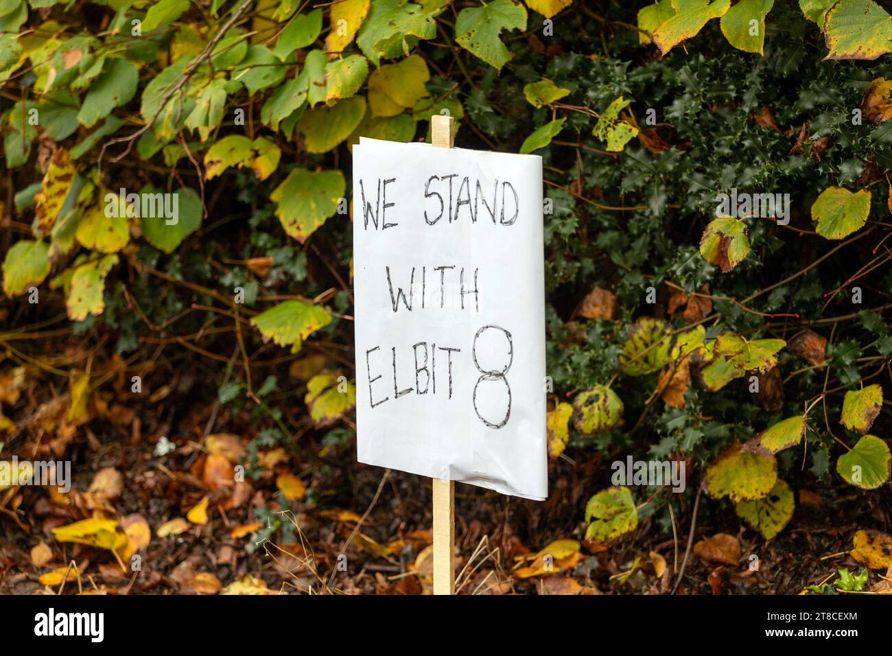 Snaresbrook Crown Court, London, Großbritannien. Dienstag, 14. November 2023. Der sechswöchige Prozess gegen acht Angeklagte, bekannt als Elbit Eight, läuft wegen Anklage, einschließlich Verschwörung zur Begehung von strafrechtlichen Schäden, Verschwörung zum Einbruch und Verschwörung zur Erpressung für drei Angeklagte. Der Fall betrifft Maßnahmen gegen Elbit Systems, einen der größten israelischen Waffenhersteller im Vereinigten Königreich. Stockfoto Snaresbrook Crown Court, London, Großbritannien. Dienstag, 14. November 2023. Der sechswöchige Prozess gegen acht Angeklagte, bekannt als Elbit Eight, läuft wegen Anklage, einschließlich Verschwörung zur Begehung von strafrechtlichen Schäden, Verschwörung zum Einbruch und Verschwörung zur Erpressung für drei Angeklagte. Der Fall betrifft Maßnahmen gegen Elbit Systems, einen der größten israelischen Waffenhersteller im Vereinigten Königreich. Stockfoto