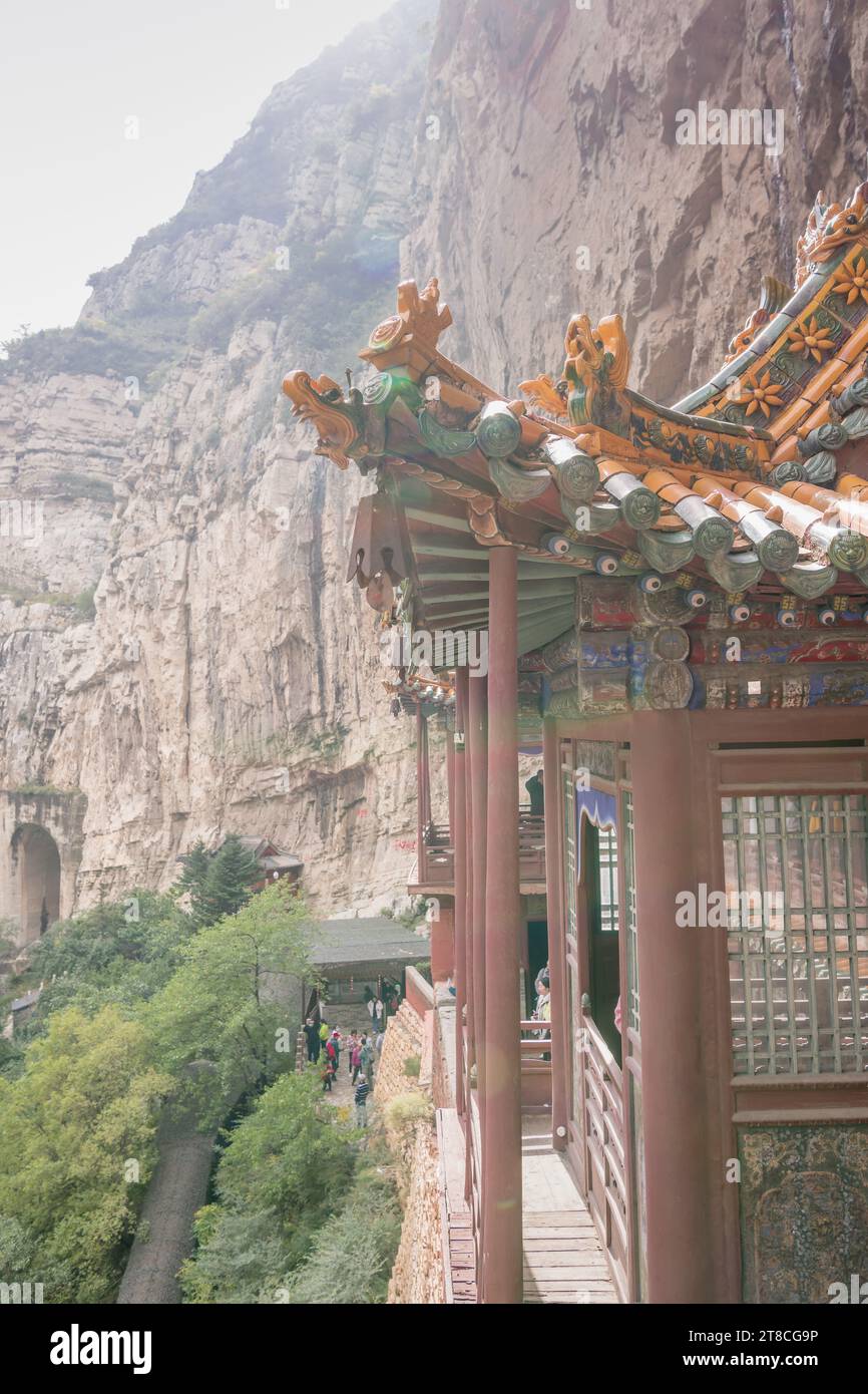 Das Detail des Daches des nördlichen Mt. Hengshan hängender Tempel in Datong in der Provinz Shanxi. Berühmte klassische chinesische Architektur Stockfoto Das Detail des Daches des nördlichen Mt. Hengshan hängender Tempel in Datong in der Provinz Shanxi. Berühmte klassische chinesische Architektur Stockfoto