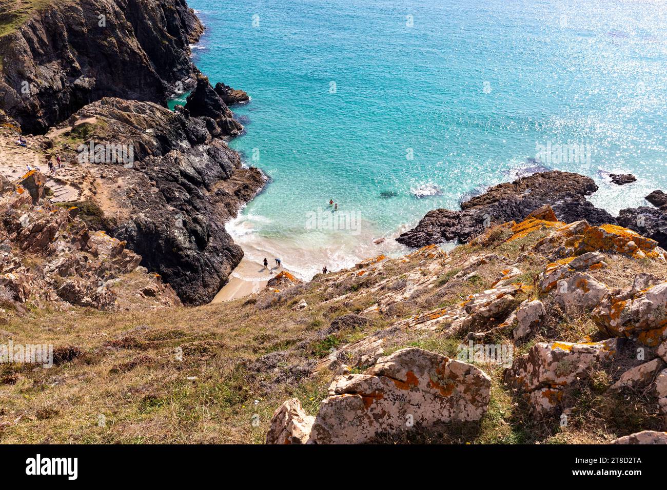 Kynance Cove, Küste Cornwalls und Gebiet von außergewöhnlicher natürlicher Schönheit, Cornwall, England, Großbritannien, 2023 Stockfoto