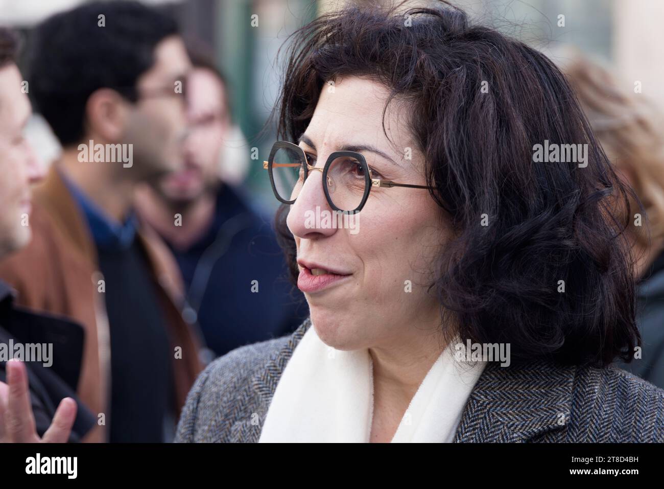 Paris, Frankreich. November 2023. Rima Abdul-Malak nimmt 500 am Sonntag, den 19. November 2023 in Paris, Frankreich, am stillen, vereinten, humanitären und pazifistischen friedensmarsch im Nahen Osten Teil. Quelle: Bernard Menigault/Alamy Live News Stockfoto