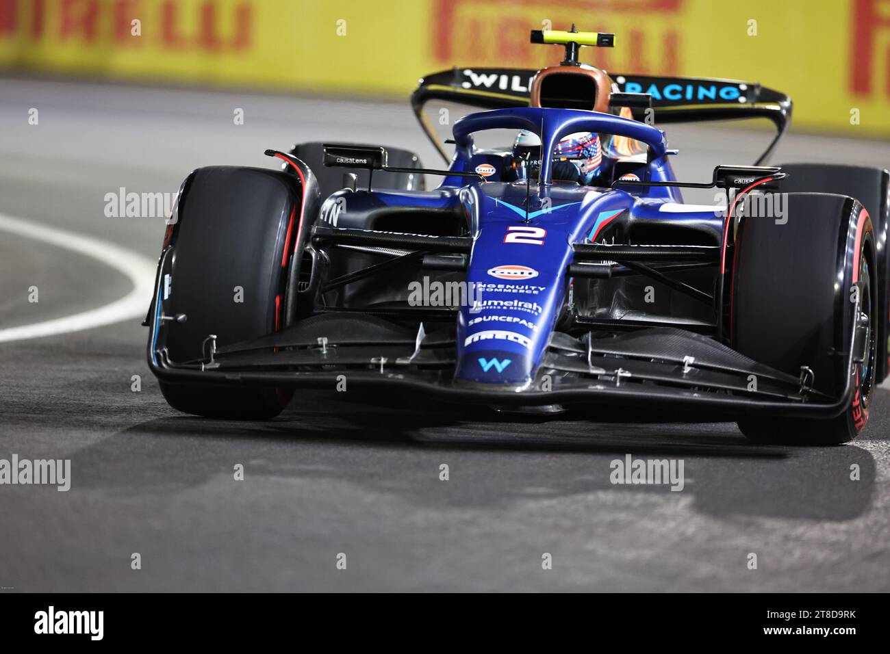 LAS VEGAS, NEVADA, USA 17. November 2023; #2, Logan Sargeant, USA, Team Williams F1 FW45, Mercedes-Motor vor dem Formel 1 Las Vegas Grand Prix auf dem Las Vegas Strip Circuit in Las Vegas, USA am 17. November 2023, Las Vegas Formel 1 Grand Prix, - F1 GP Motorsport, gebührenpflichtiges Bild, Foto und Copyright © Irwen SONG/ATP Images (SONG Irwen/ATP/SPP) Credit: SPP Sport Press Photo. /Alamy Live News Stockfoto