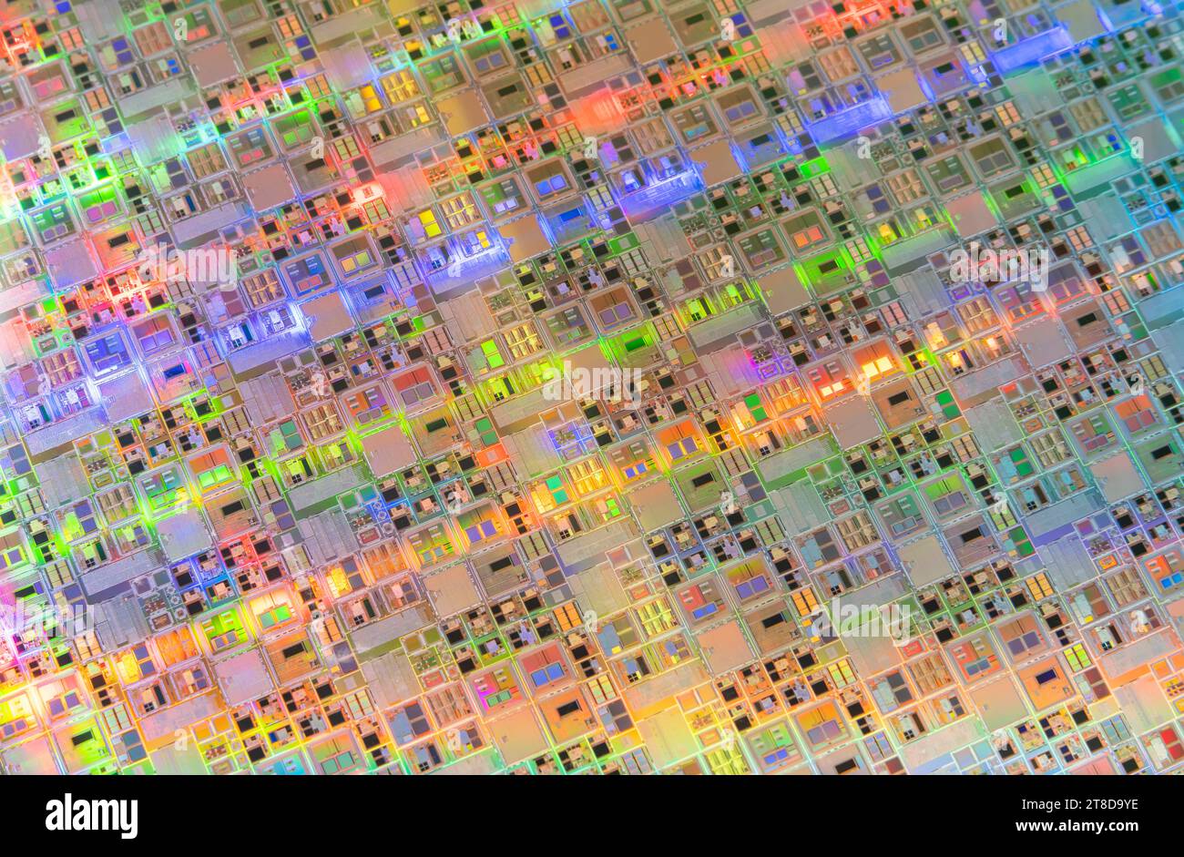 Silizium-Wafer-Halbleiter mit Neonfarbe, integrierte Schaltungen zur Herstellung von CPU und GPU Stockfoto